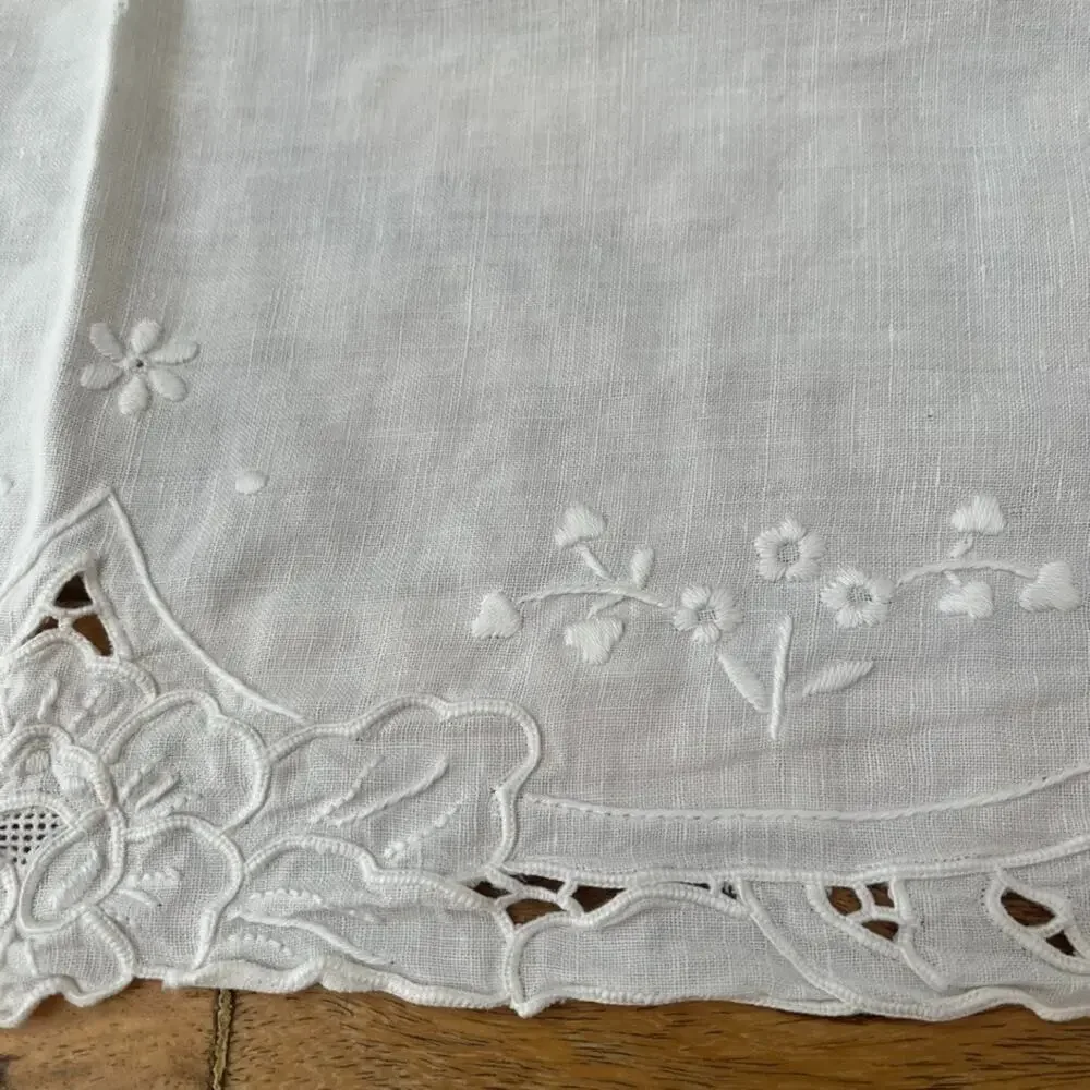 Unbranded this white